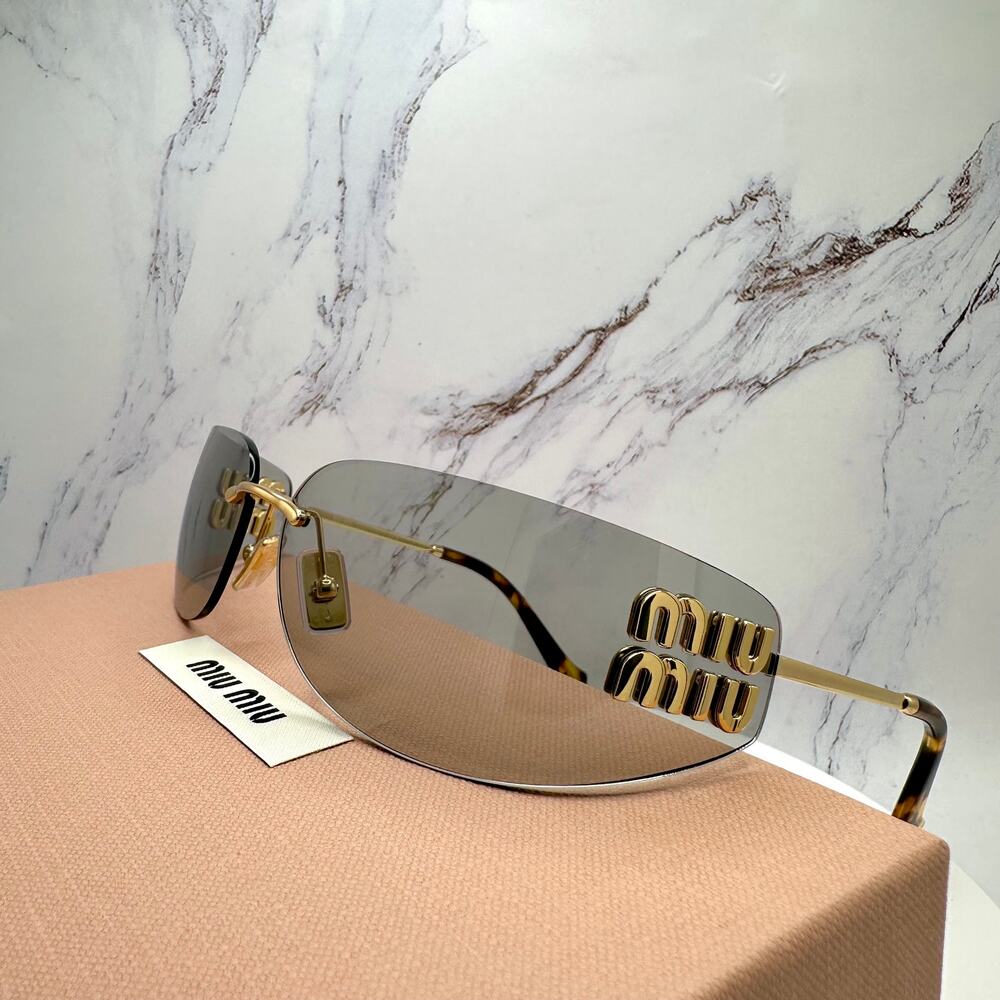 New MIU MIU Sunglasses - Picture 12 of 16